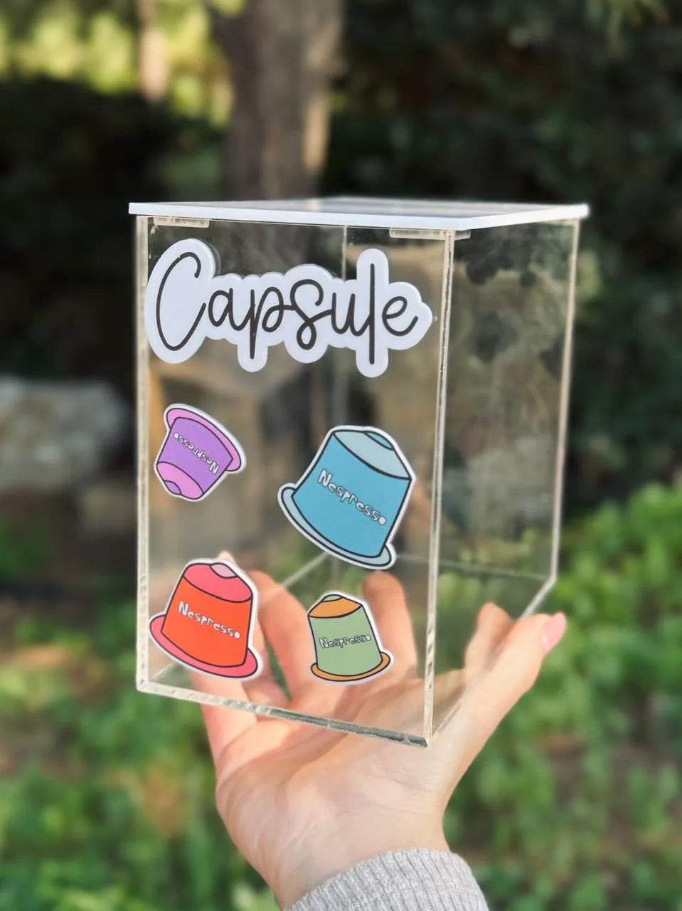 Capsule Container