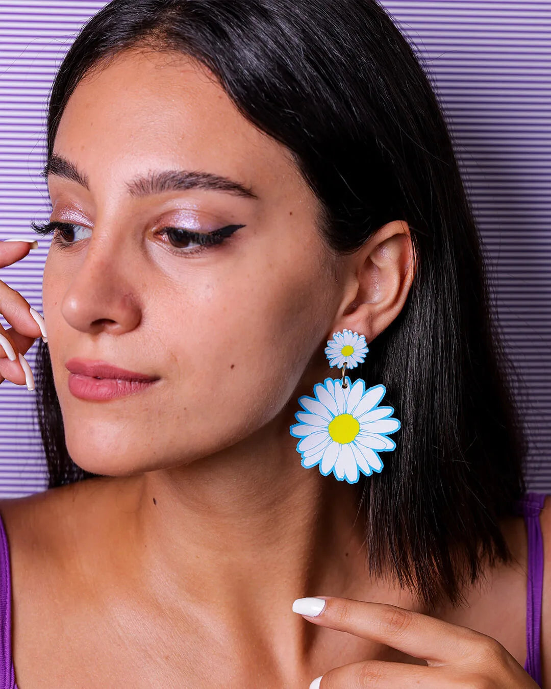Daisy flower earrings