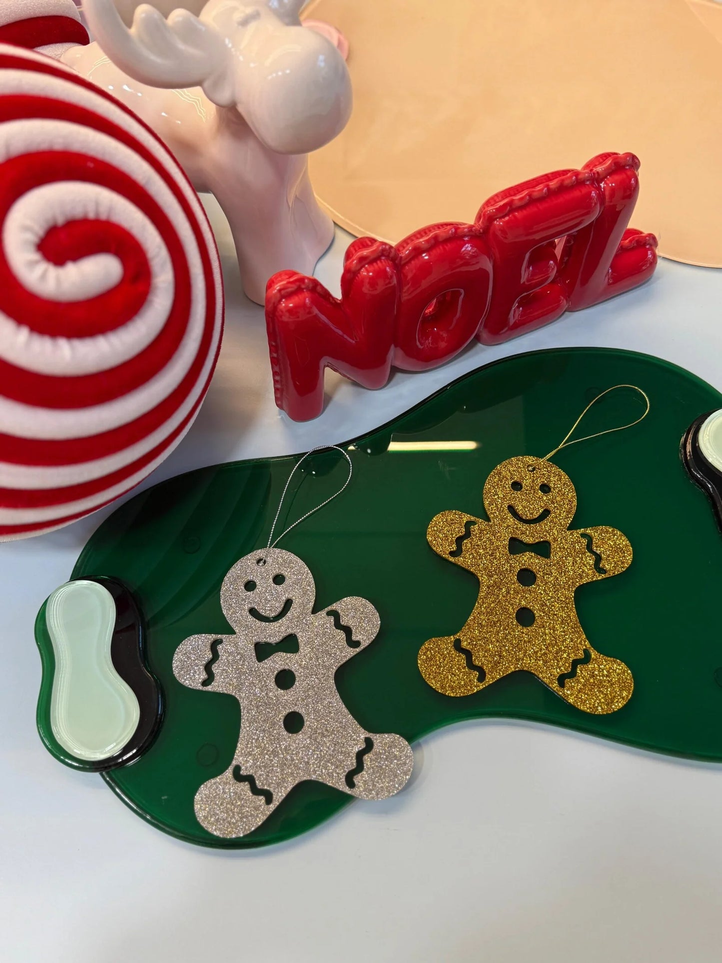 Gingerbread Men Glitter Ornament Tree