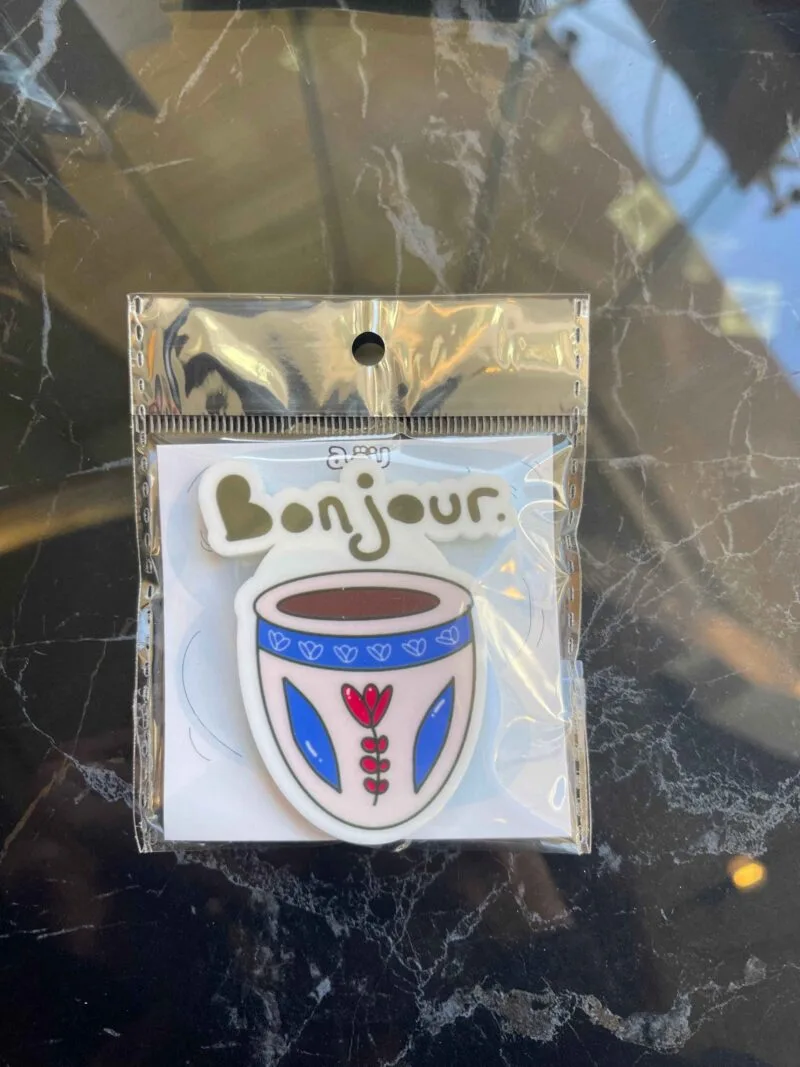 Bonjour magnet